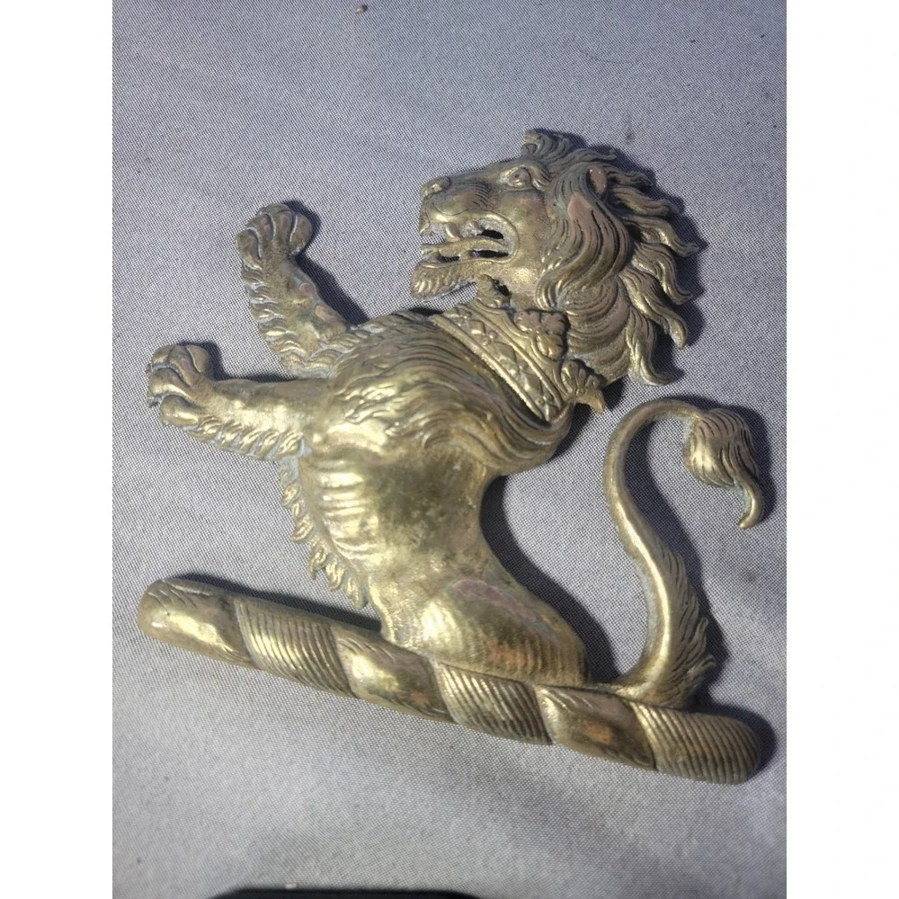 Vintage Cast Brass Heraldic Lion Rampant Decorative Mount Wall Furniture